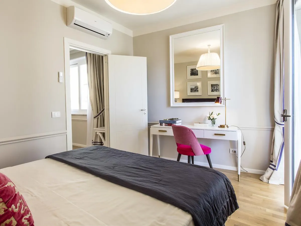 La Malandrina - Apartments & Suites Taormina 2*,  Italy