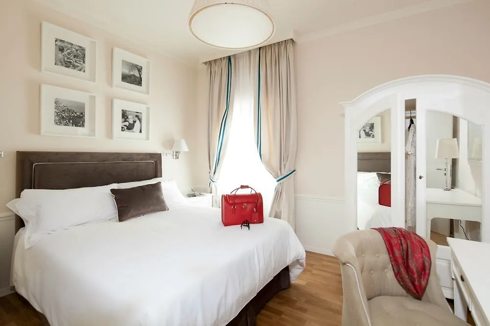 La Malandrina - Apartments & Suites Taormina 2*,